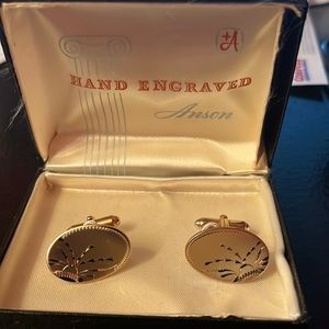 Anson Gold Cuff Links